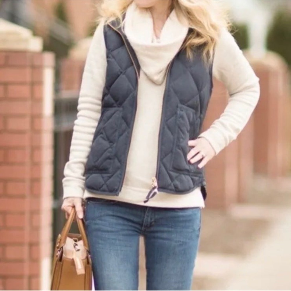 Women's J. Crew Cream Down Puff Vest XS‎ Light navy blue bone shade Zip up Down